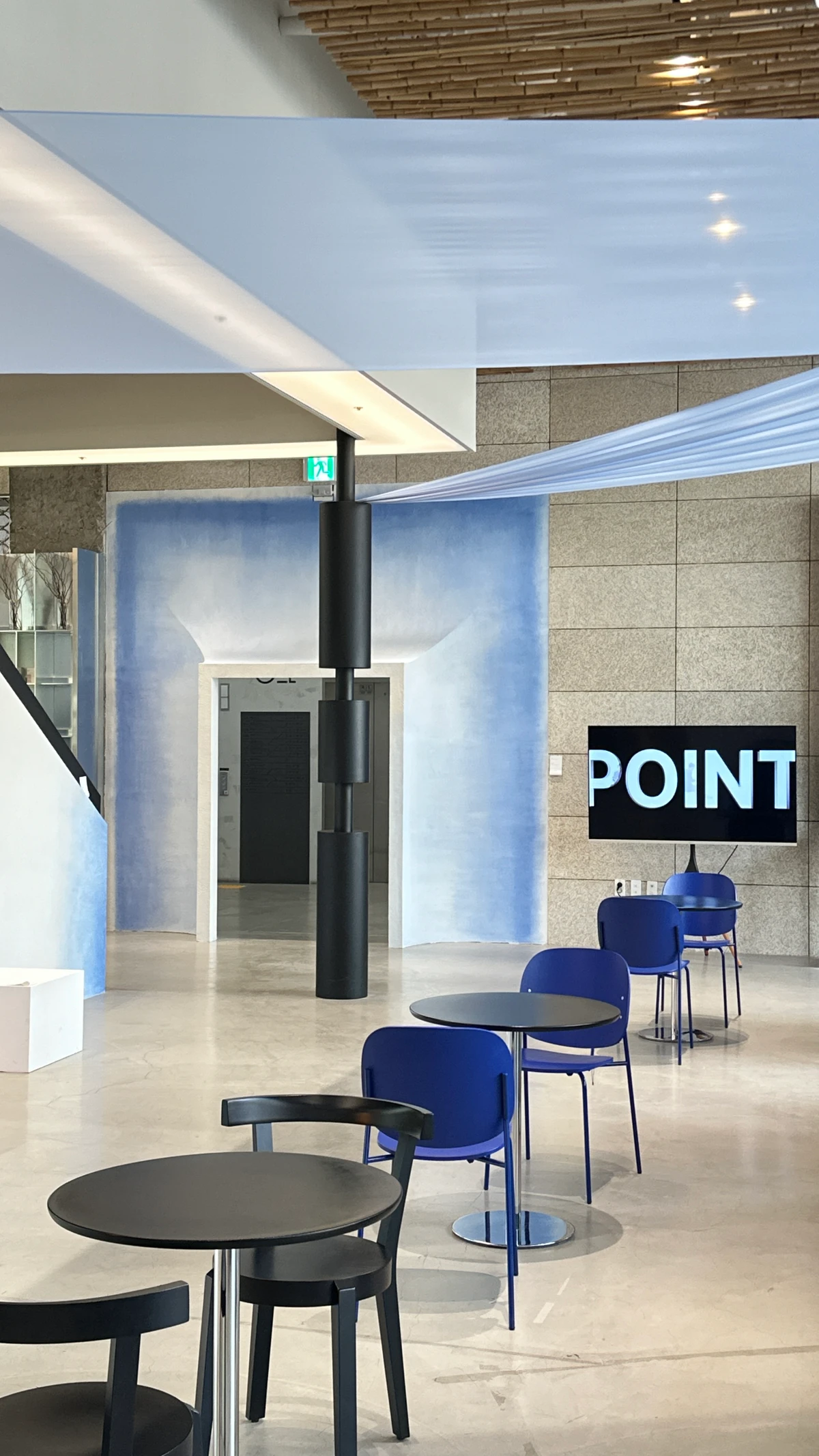 Point 전시 in Maru360 CACL 1F 스크린샷 1
